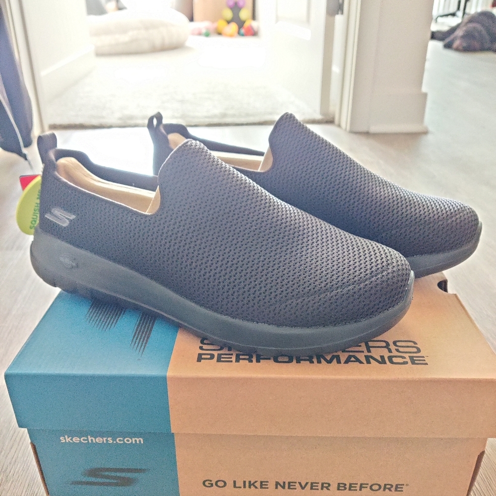 Skechers Go Walk